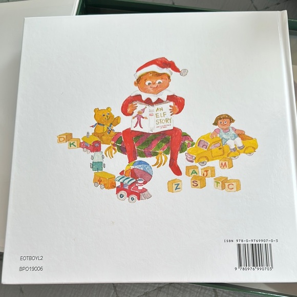 Red Holiday Figure - Picture 6 of 10